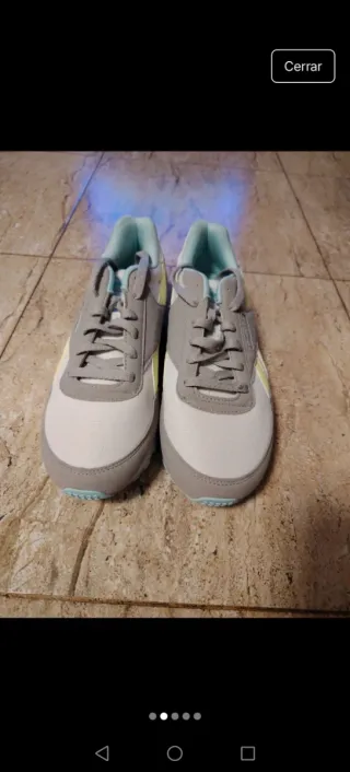 Zapatillas running Reebok grises y blancas