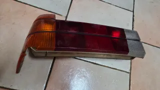 Fanalino posteriore Alfa 75 Sinistro da riparare