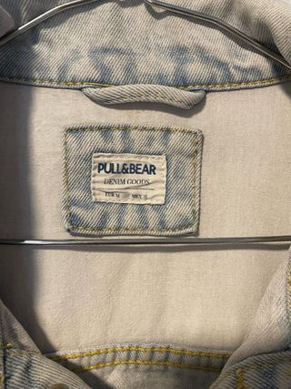 Cazadora vaquera Pull&Bear azul