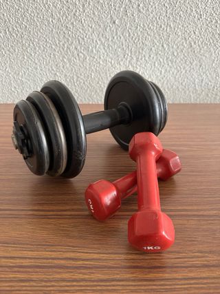 Juego Mancuernas 2x1kg + 1 Regulable