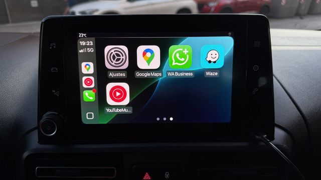 Opel Combo Life 2021 Carplay/2puertas lat/park asi
