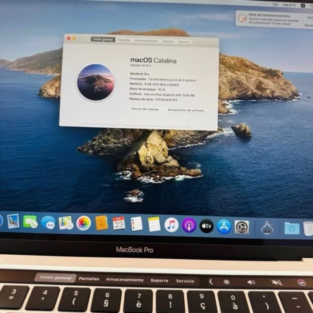 MacBook Pro 512 GB 8 GB RAM 2020 i5 Quad Core