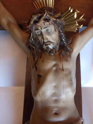 Crucifijo pared. Jesús crucificado y madera