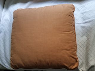 Copriletto singolo a fiori ed eventuali cuscini