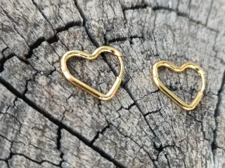 Pendientes Aro Corazón Acero Inoxidable Dorado
