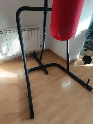 Soporte para saco de boxeo
