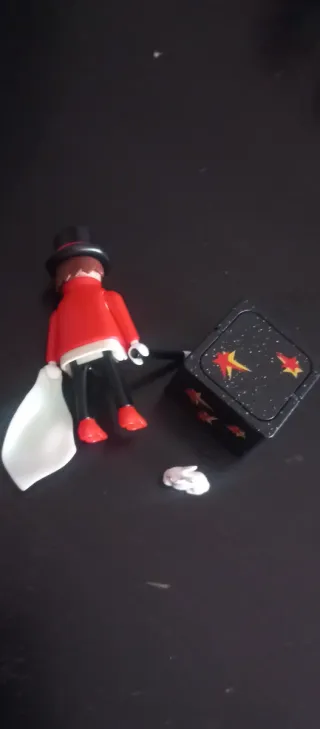 Playmobil Mágico com Caixa e Coelho