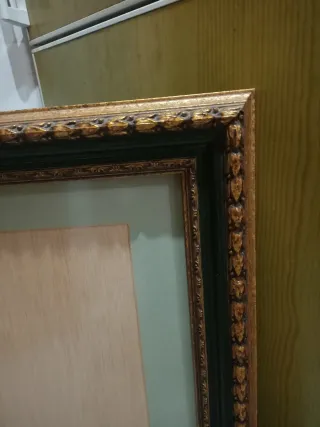 Marcos de fotos combinados con dorado