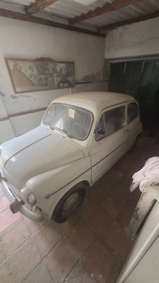 SEAT 600 2025