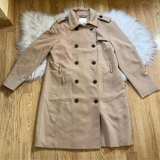 Gabardina Beige Doble Botonadura