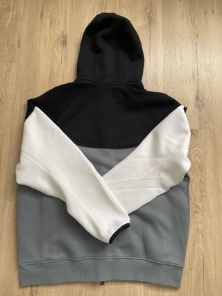 Chaqueta Nike Tech Fleece Negra Gris Blanca