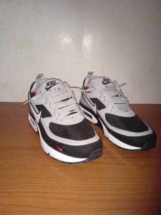 Nike Air Max Low Negro/Gris