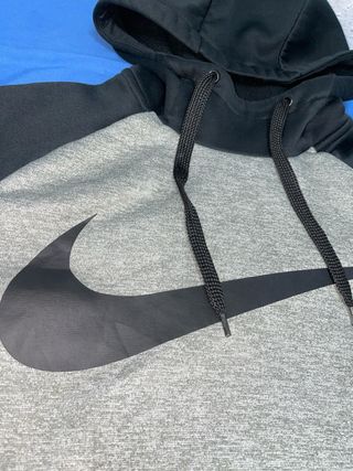 Sudadera Nike Dri-Fit Gris y Negra