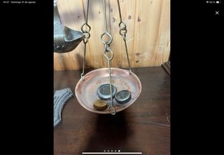 Balanza antigua de metal