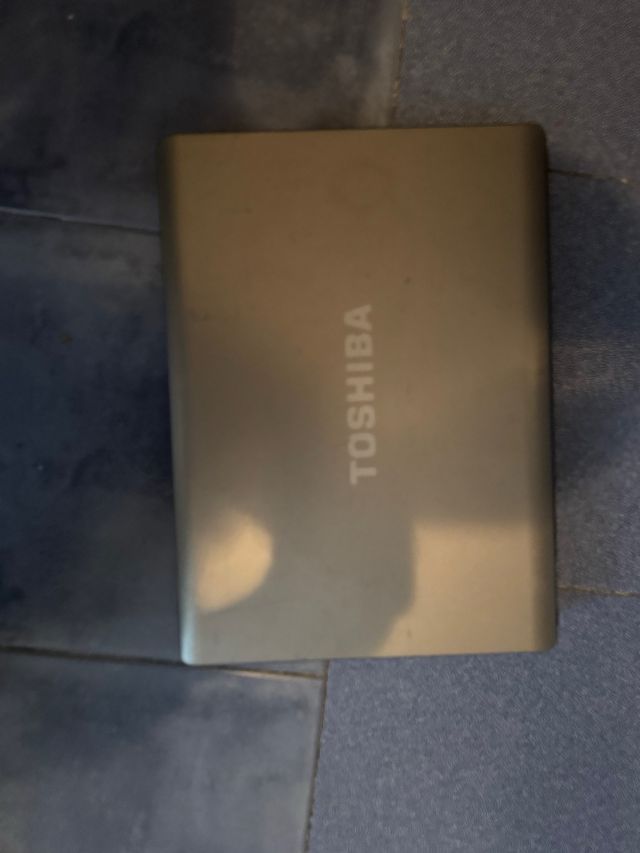 2 Ordenadores portátiles