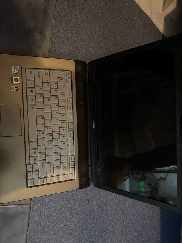 2 Ordenadores portátiles