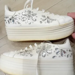 Sneakers bianche con strass Prima Donna