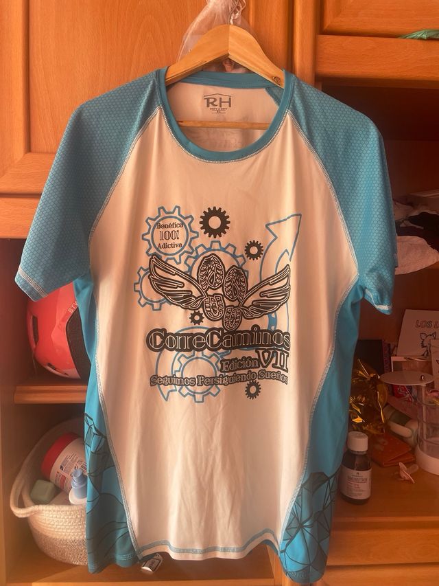T-shirt desportiva respirável RH
