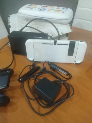Nintendo Switch Blanca + Accesorios