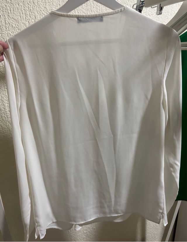 Blusa blanco roto de Mango