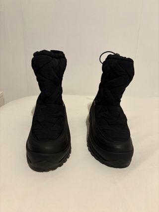 Botas Oysho waterproof suela vibram talla 40