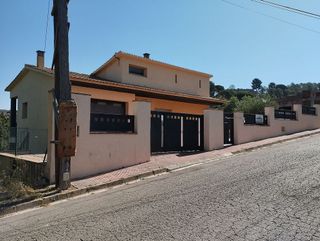 Chalet en venta en Montbarbat en Maçanet de la Selva