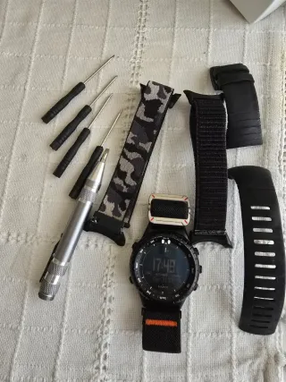 Reloj Suunto Negro y Multicolor