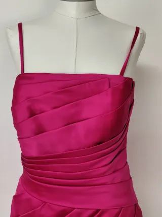 Vestido fiesta largo fucsia Pronovias