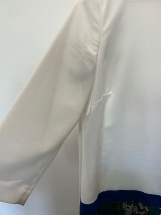 Vestido bicolor blanco y floral