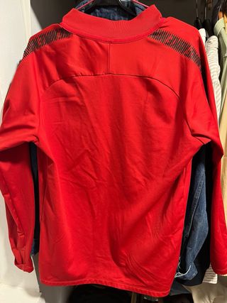 Sudadera Nike deportiva roja