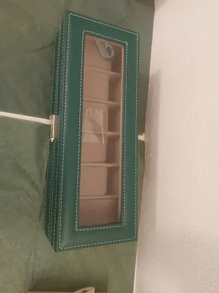 Porta orologi verde con 6 posti