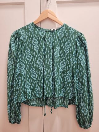 Blusa Zara verde estampada