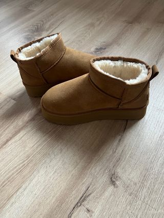 Botas UGG Dakota T39 Marrón
