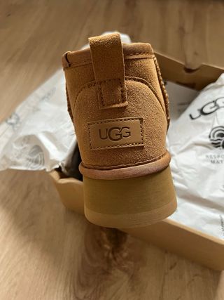 Botas UGG Dakota T39 Marrón