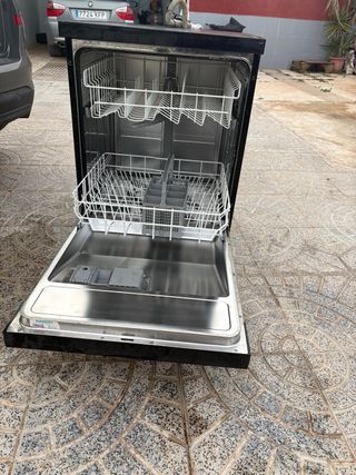 Lavavajillas plateado