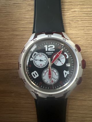 Reloj Swatch Cronógrafo Negro y Plateado