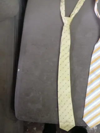 Lote 3 corbatas: Dustin, Deco, Mango Man