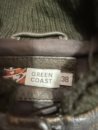 Chaqueta de cuero con bolsillos.Piel de bufalonuev