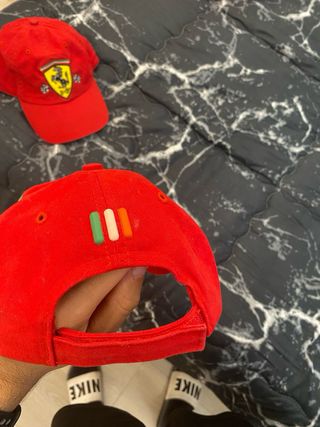 Gorra Scuderia Ferrari Roja