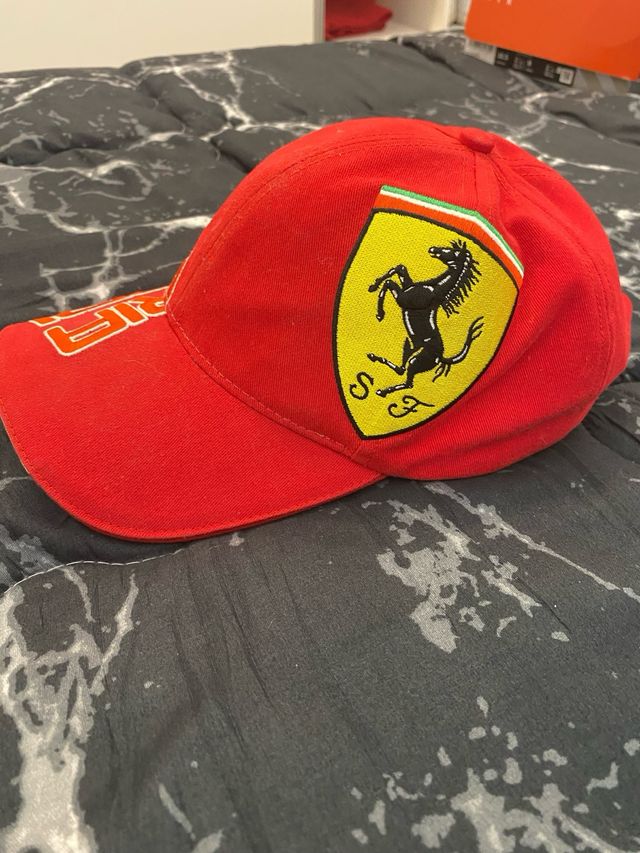 Gorra Scuderia Ferrari Roja