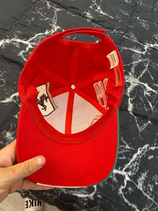 Gorra Scuderia Ferrari Roja