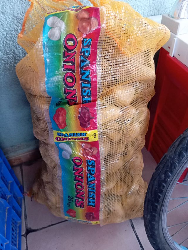 Dos sacos de patatas para sembrar