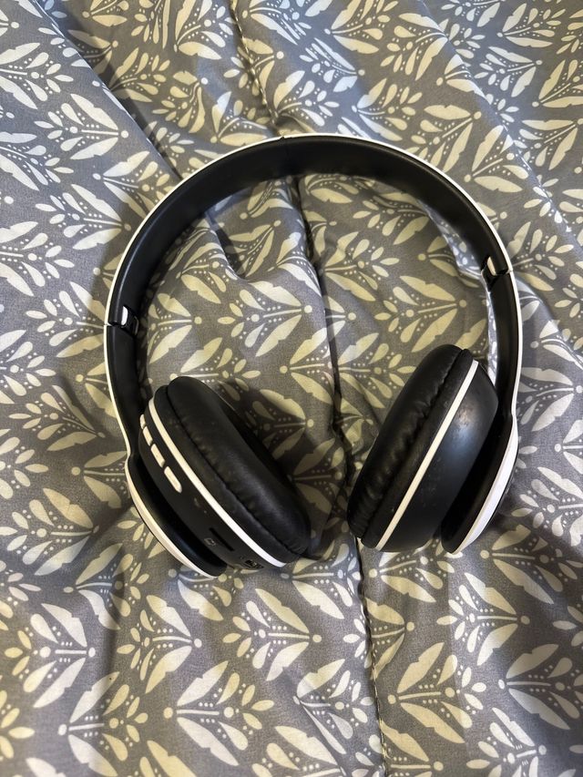 Auriculares Inalámbricos Bluetooth Negros y Blanco