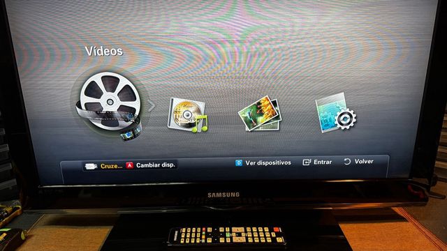 Samsung 32 TV + Ventilador Cecotec