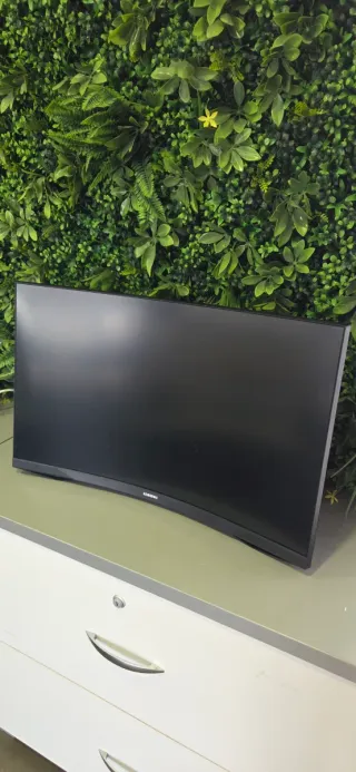Samsung Odyssey LC27G55TQBUXEN 27 Monitor Curvo