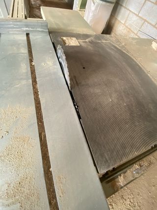 Escuadradora con incisor