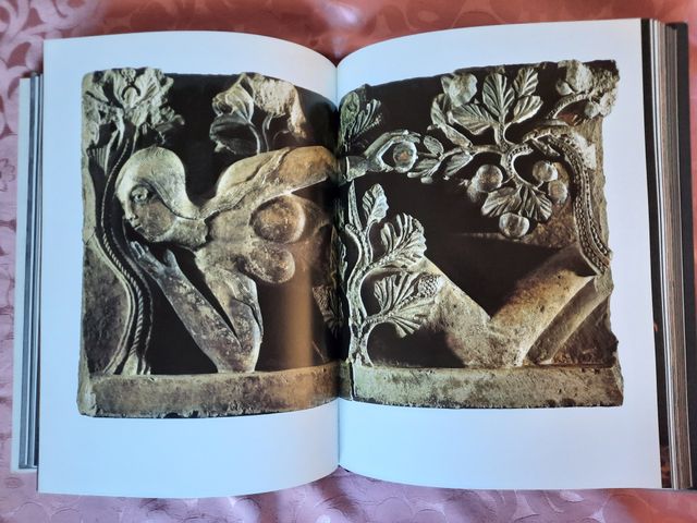 MUJERES MITOLOGÍAS, de MOLEIRO EDITOR, S.A.