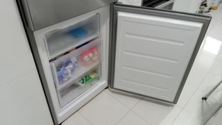 Frigorífico Indesit Gris 1.87m x 60cm