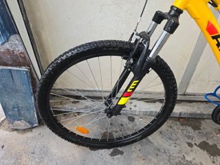 Bicicleta de adulto MTB 27.5 casi nueva