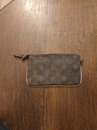 Pochette Louis Vuitton piccola capiente